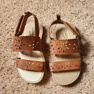 Oshkosh sandals